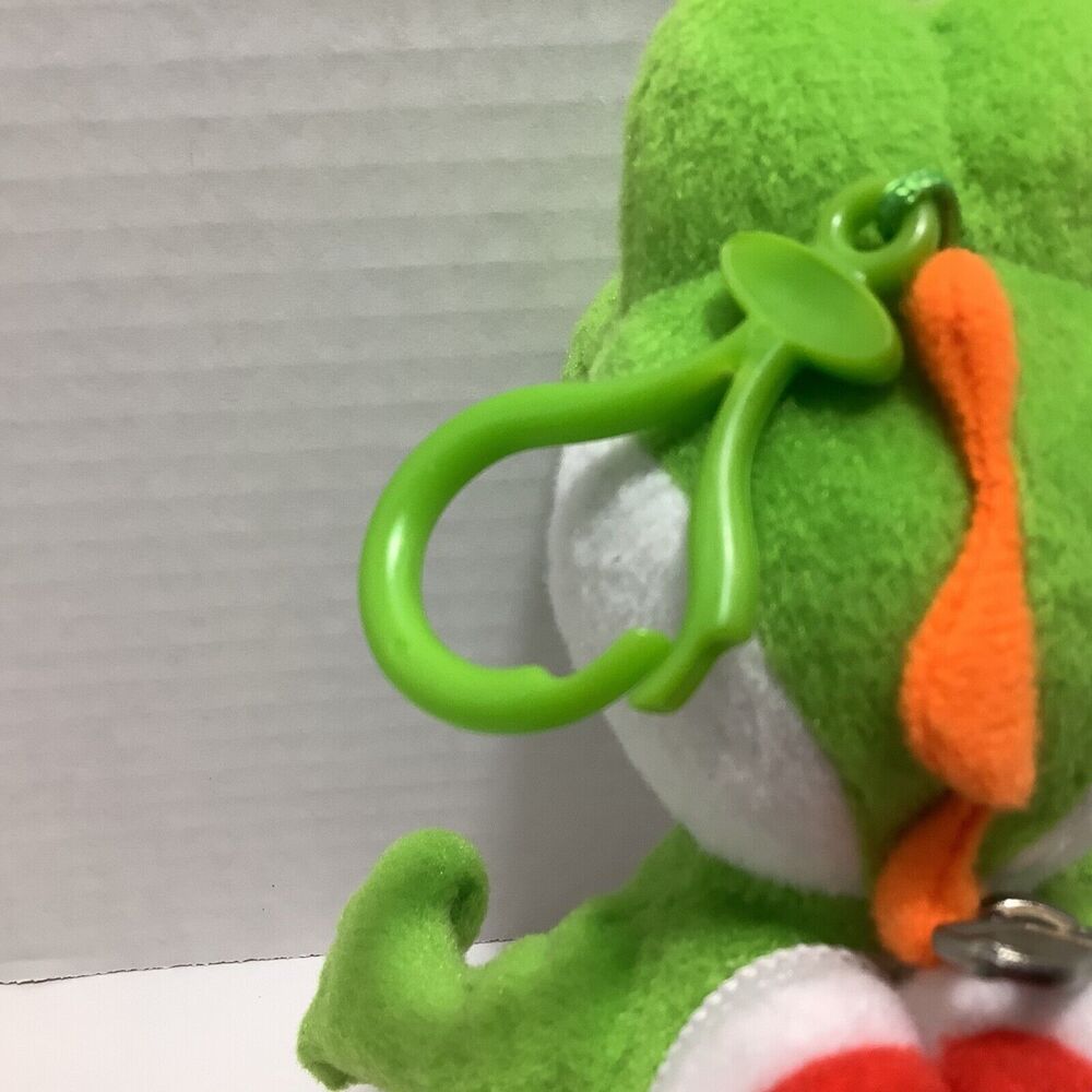 Yoshi 7" Nintendo Stuffed Green Plush Animal Toy Backpack Zipper Clip - Picture 7 of 8